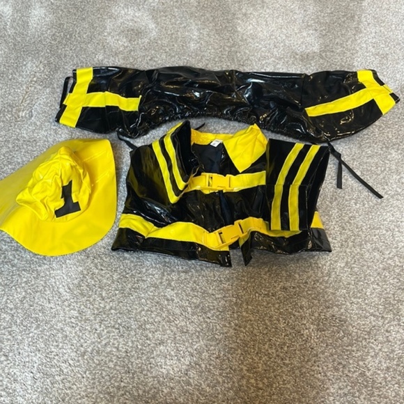 Doggiduds Firefighter Dog Costume Size Medium - Picture 2 of 7